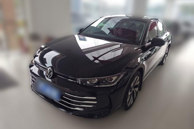 Used Volkswagen Passat 2025 Pro 380TSI Dragon Glory Edition