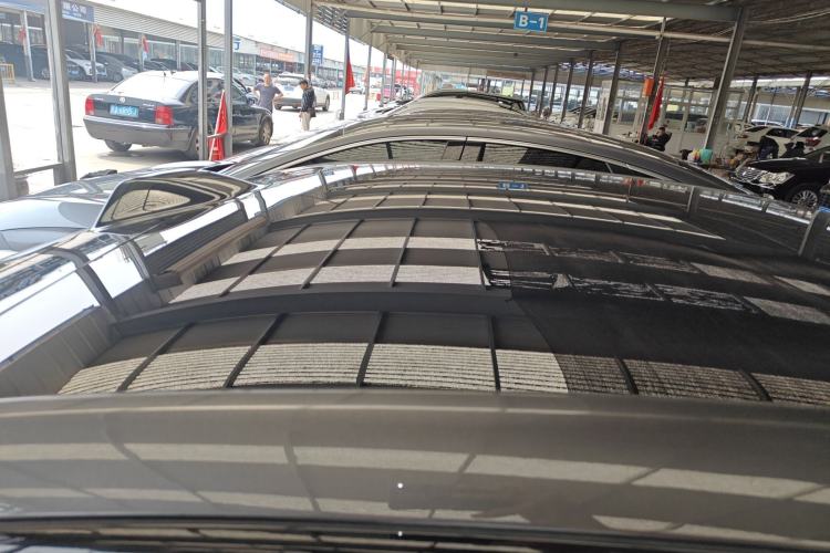 Used Avatr 06 2025 Ultra Pure Electric Edition Roof