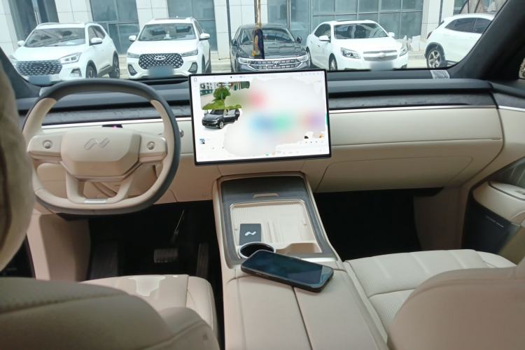 Used ONVO Luxeed L90 2025 Model—Max Six-Seater Version