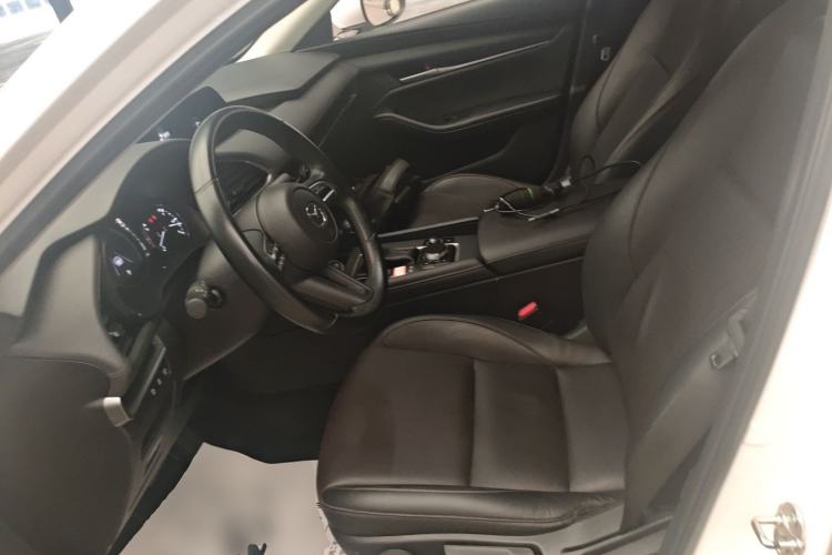 Used Mazda Mazda 3 Axela 2021 1.5L Automatic Luxury Version
