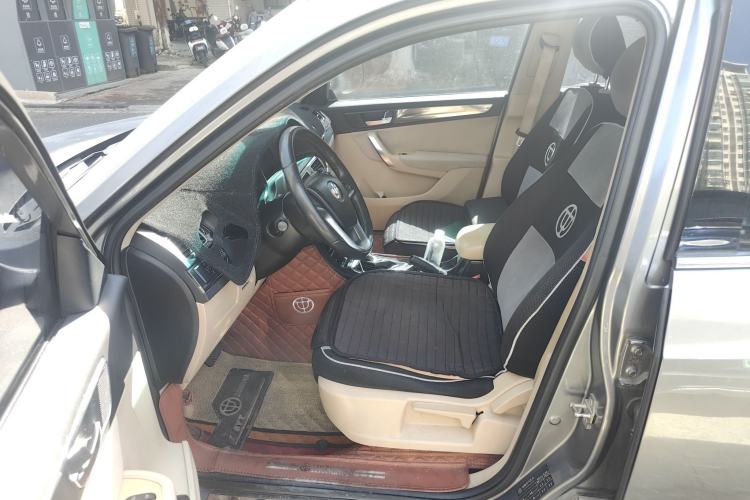 Used Brilliance V5 2012 1.6L Automatic Luxury Version
