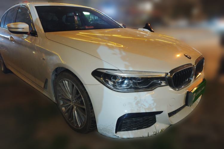 Used BMW 5 Series 2019 Facelifted 530i M Sport Package Front Right 45 Deg