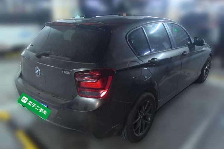 Used BMW 1 Series 2013 Facelifted 118i Leading Edition Rear Right 45 Deg