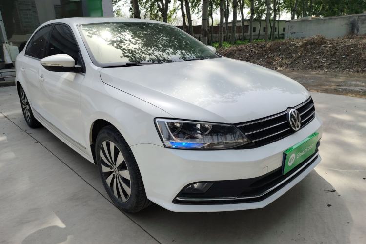 Used Volkswagen Sagitar 2018 1.6L Automatic Comfort Model Front Right 45 Deg