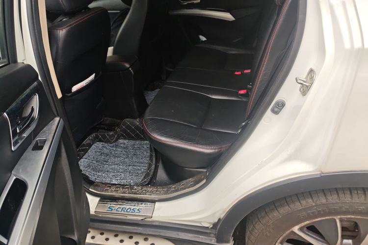 Used Suzuki S-Cross 2015 1.4T Automatic Two-Wheel Drive Prestige Model
