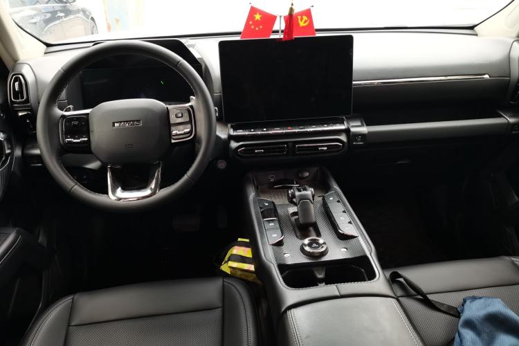 Used Haval H Dog 2023 2.0T Two-Wheel Drive Chaoye Version Plus Center Console