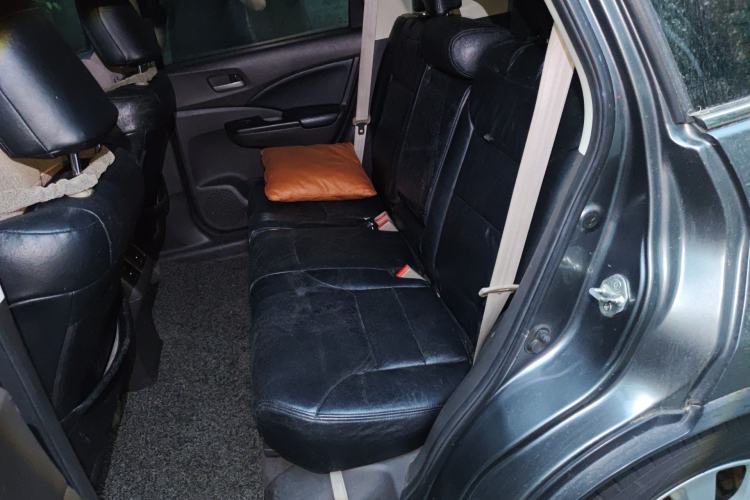 Used Honda CR-V 2012 2.0L two-wheel drive urban version
