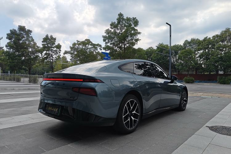 Used XPeng P7 2023 P7i 610 Pengyi Performance Edition Rear Right 45 Deg