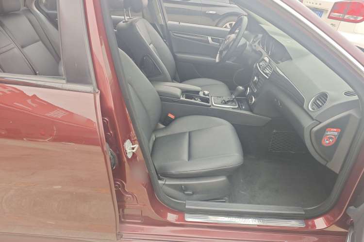 Used Mercedes-Benz C-Class 2013 C 180 Classic Grand Edition