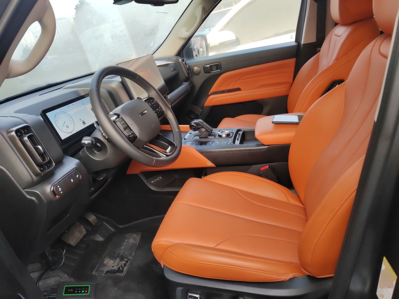 المقاعد الأمامية داخل السيارة