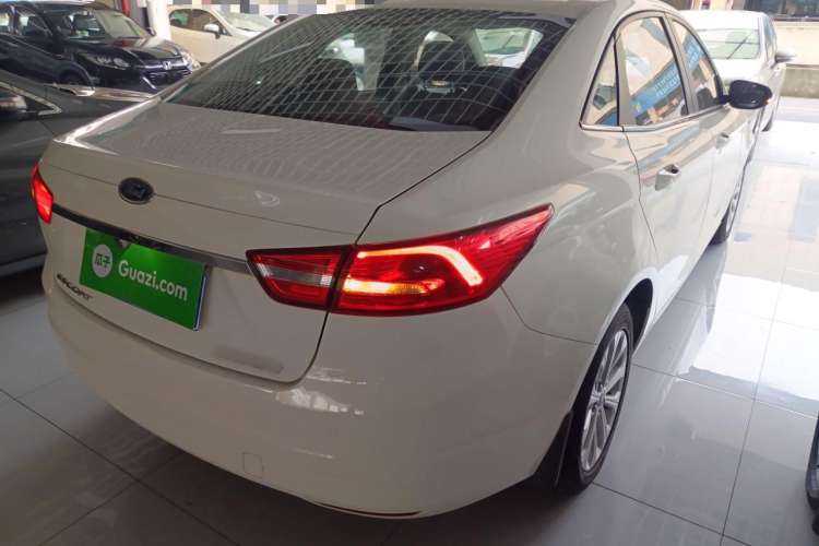 Used Ford Escort 2015 1.5L Automatic Fashion Model