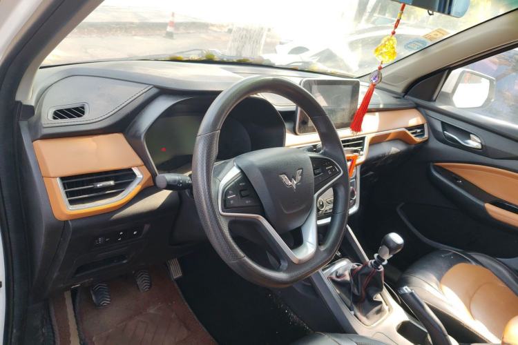 Used Wuling Hongguang S3 2018 1.5L Manual Luxury Model China V Standard