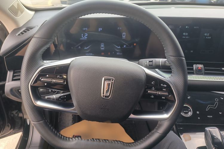 Used Bestune B70 2023 Third Generation 1.5T Automatic Enjoyment Version 70th Anniversary Edition Steering Wheel