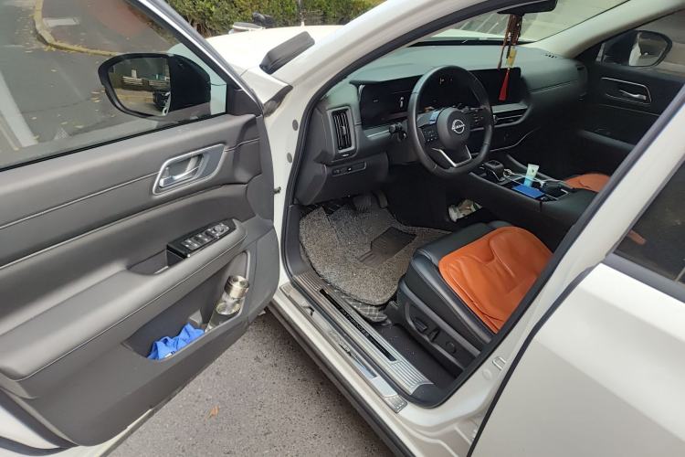 Used Nissan Pathfinder 2024 380 VC-TURBO Two-Wheel Drive Smart Enjoyment Edition 6 Seats Interior 3