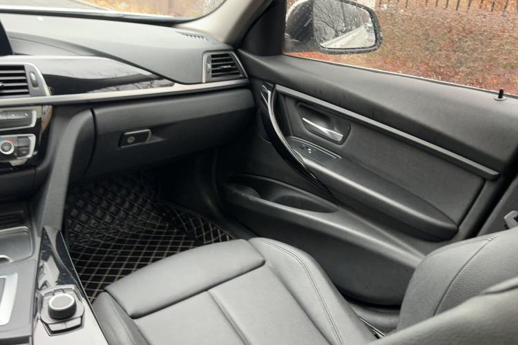 Used BMW 3 Series 2018 318Li
