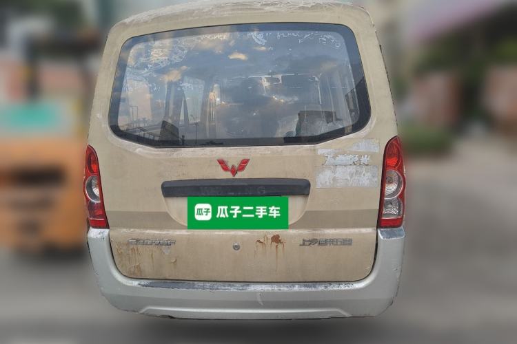 Used Wuling Rongguang 2011 1.2L Base Version
