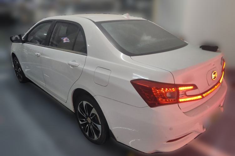 Used BYD Qin 2015 1.5T Dual-Crown Flagship Plus Edition