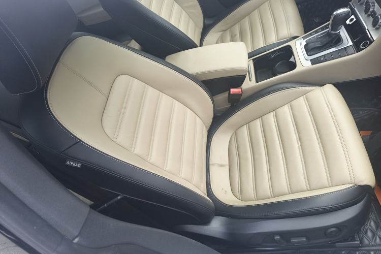 Used Volkswagen FAW-Volkswagen CC 2015 1.8TSI Prestige Model
