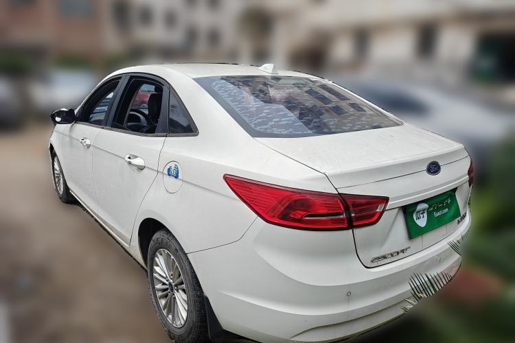 Used Ford Escort 2015 1.5L Manual Comfort Model
