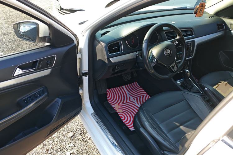 Used Volkswagen Gran Lavida 2017 180TSI DSG Comfort Edition
