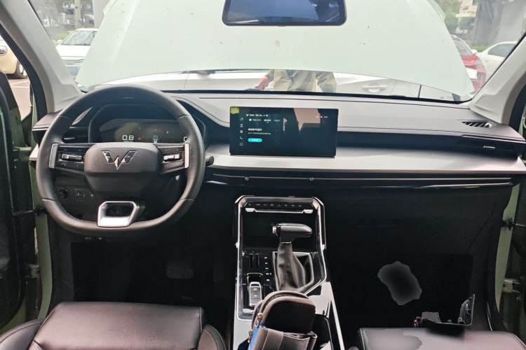 Used Wuling Asta 2021 1.5T CVT Starlight Edition Center Console