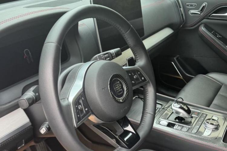 Used BYD Tang New Energy 2018 DM 2.0T All-Wheel Drive Smart Connectivity Enjoyment Model 5 Seats China V Emission Standard Interior 4