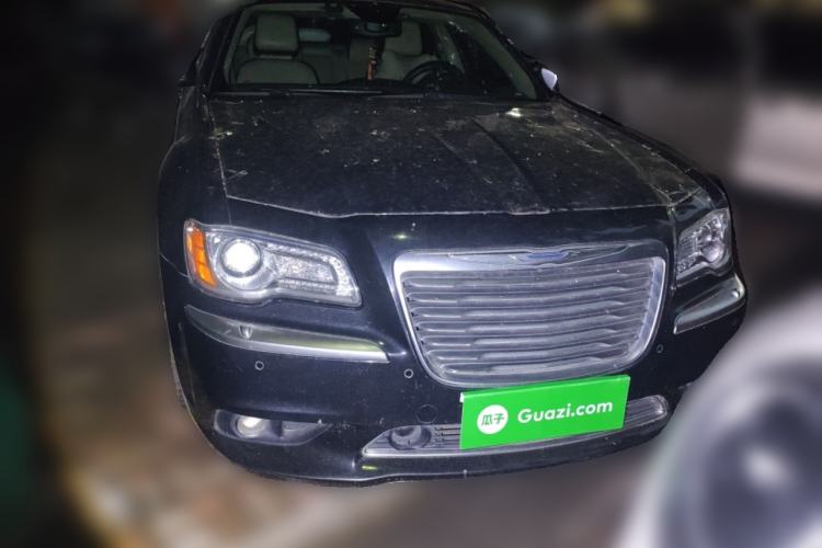 Used Chrysler 300C 2014 3.0L Excellence Edition Front