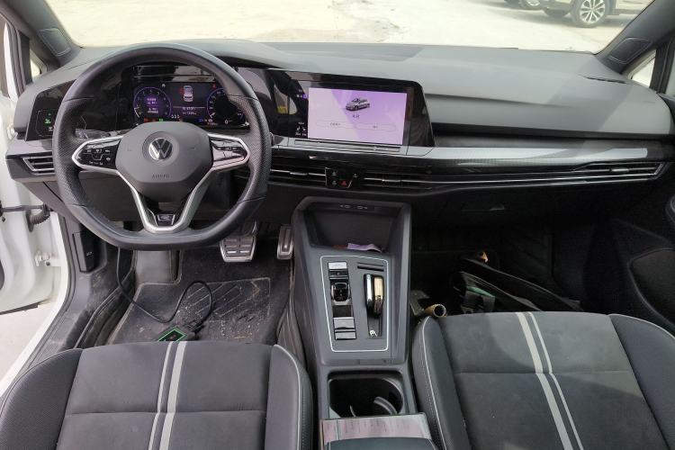 Used Volkswagen Golf 2021 280TSI DSG R-Line Center Console