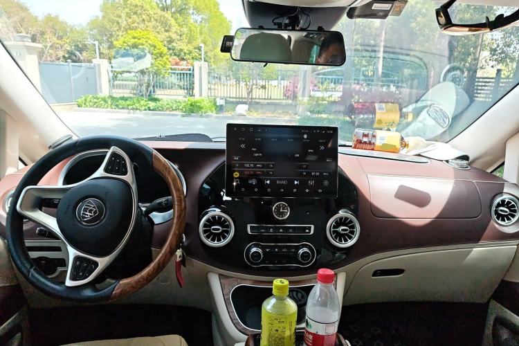 Used Mercedes-Benz Vito 2020 2.0T Business Version 7 Seats Center Console