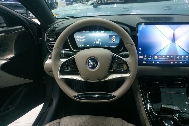 Used BYD Han 2024 EV Glory Edition 605KM Front-Wheel-Drive Premium Model