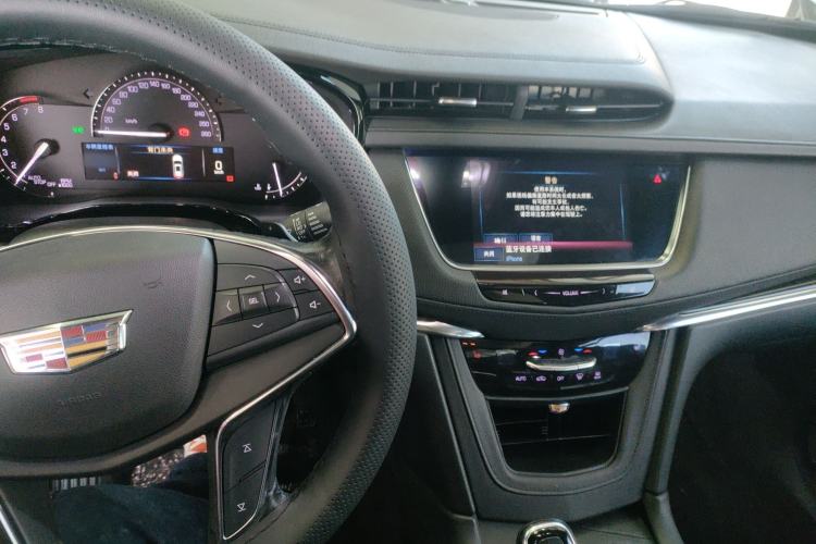 Used Cadillac XT5 2018 28E Four-Wheel Drive Tech Version
