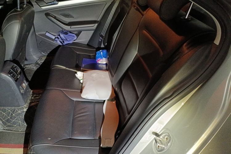 Used Volkswagen Sagitar 2017 180TSI Automatic Luxury Edition