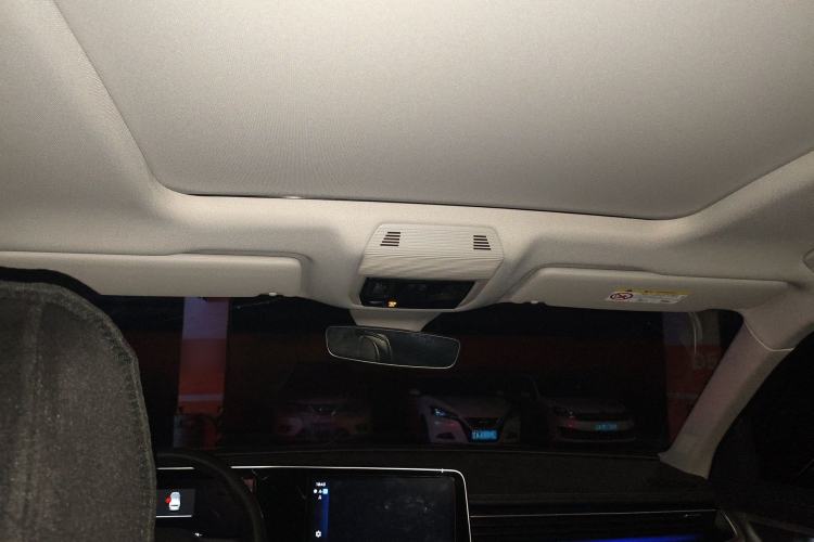 Used Volkswagen Tavendor 2024 330TSI Luxury Touring - All-Inclusive Edition Headliner