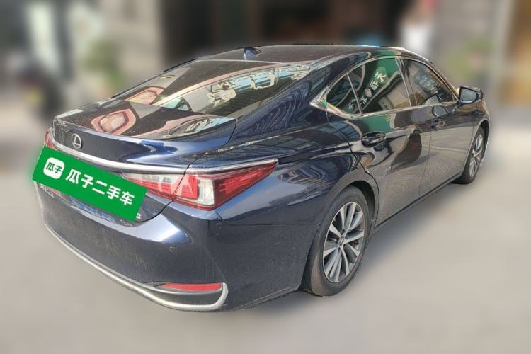 Used Lexus ES 2018 200 Excellence Edition China VI Standard
