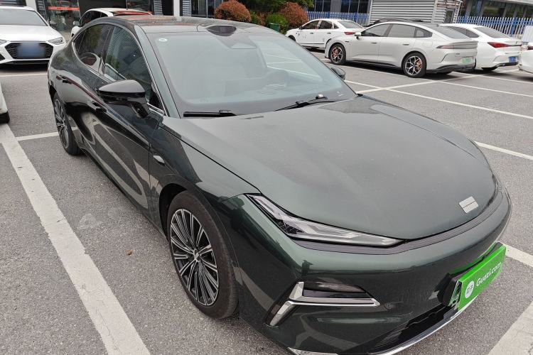 Used Geely Galaxy 8 2025 130km EM-P Starship Edition
