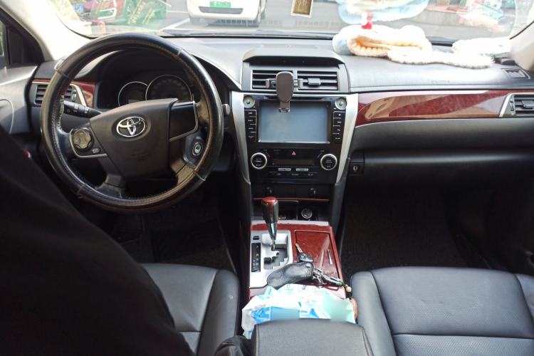 Used Toyota Camry 2013 2.0G Comfort Edition Center Console