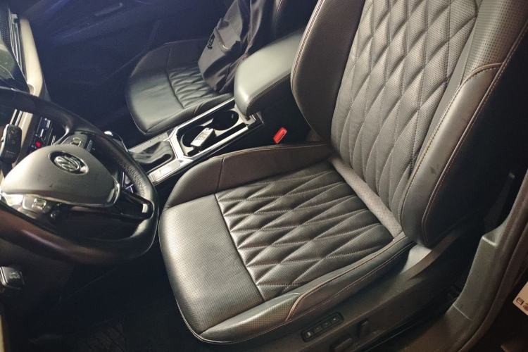 Used Volkswagen Passat 2019 330TSI Luxury Edition China VI Standard