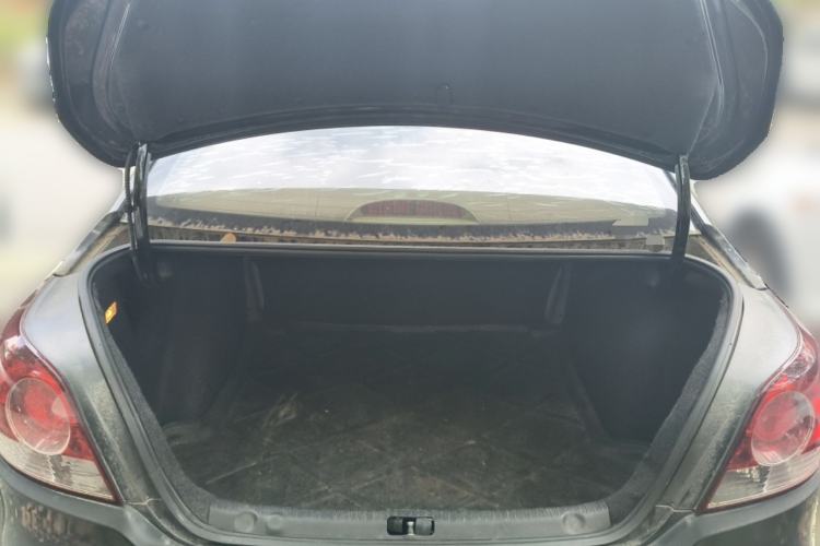 Used Volkswagen Lavida 2011 1.6L Manual Joy Version Trunk