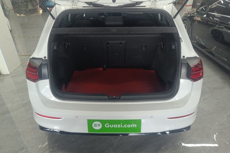 Used Volkswagen Golf 2023 Facelift 280TSI DSG R-Line Lite Trunk