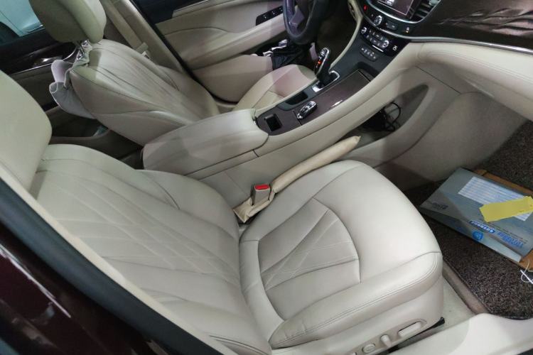 Used Buick LaCrosse 2018 28T Avenir
