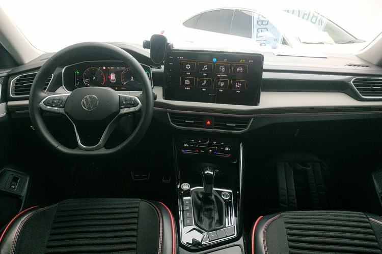 Used Volkswagen Tayron 2024 300TSI Two-Wheel-Drive Luxury Plus Advanced Version Center Console