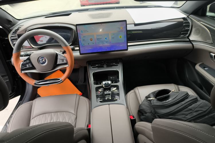 Used BYD Han 2022 EV Genesis Edition 610KM All-Wheel Drive Premium Model
