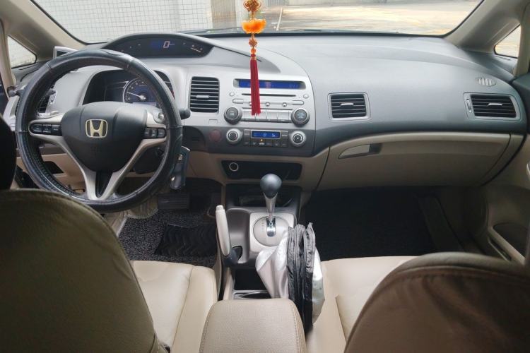 Used Honda Civic 2009 1.8L automatic luxury edition