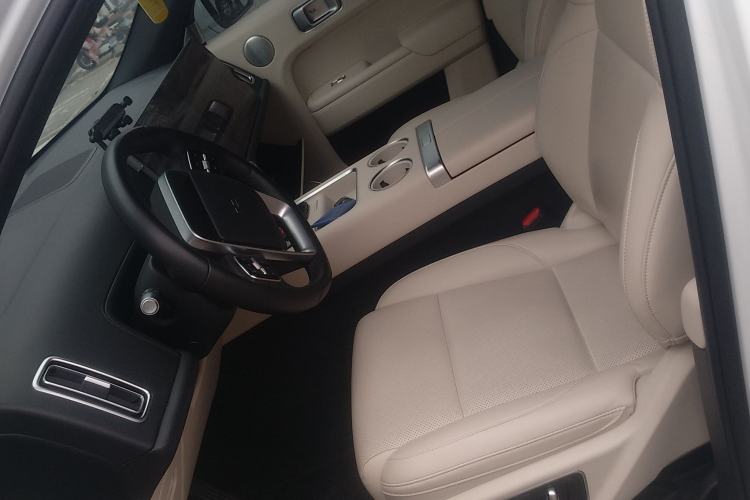 Used Li Auto L7 2023 Pro Model
