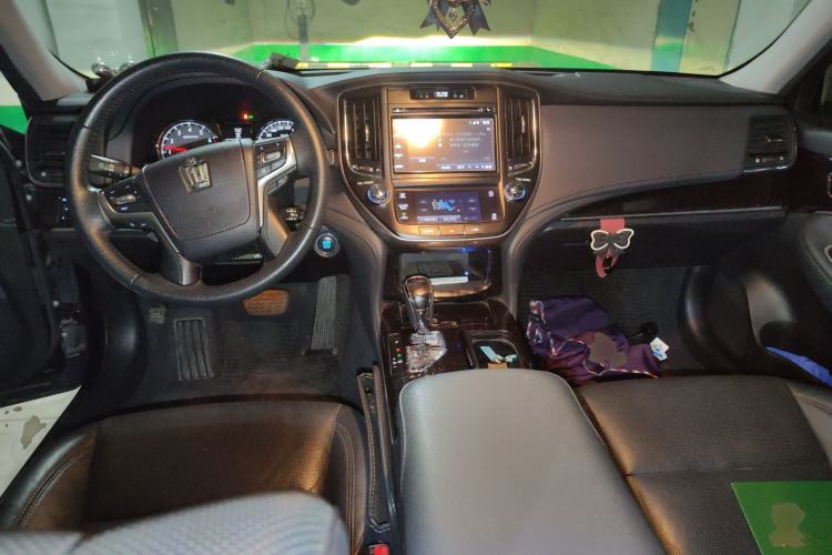 Used Toyota Crown 2015 2.0T Fashion Edition