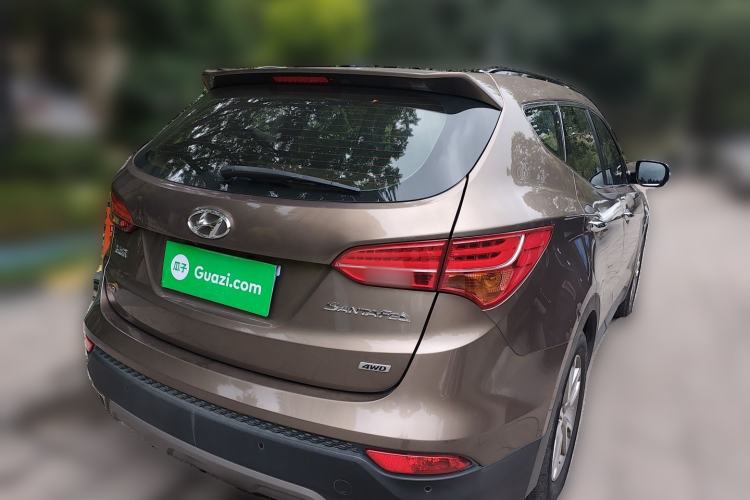 Used Hyundai Santa Fe 2013 2.4L Automatic 4x4 Prestige Edition
