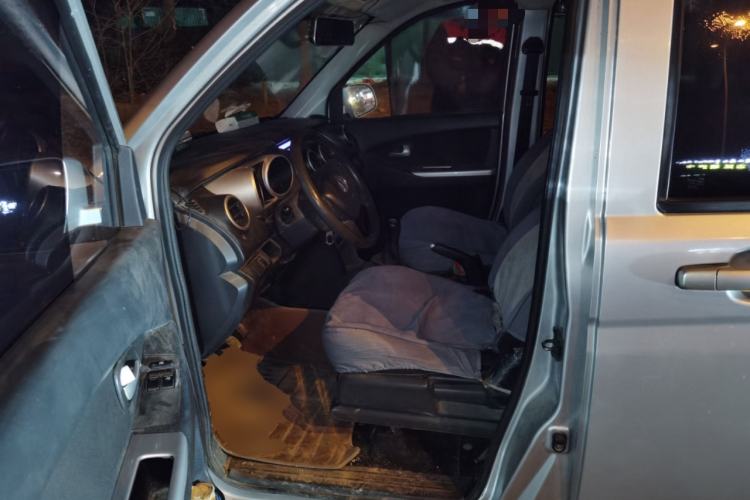 Used CHANGAN KAICHENG Ounuo S 2014 1.3L Happiness Model Driver Seat