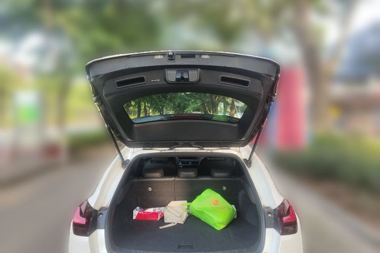 Used Lexus UX 2020 260h Explore-Cool Edition
