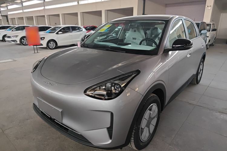 Used Geely Galaxy Geome 2025 410 km Free Version
