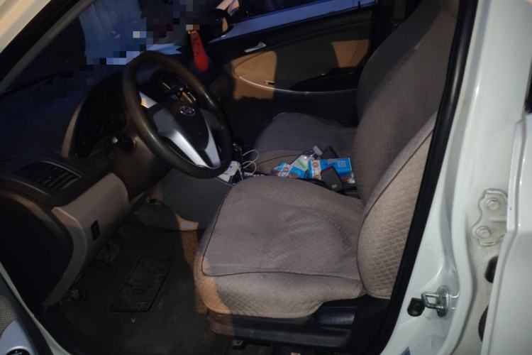 Used Hyundai Verna (older generation) 2010 Sedan 1.4L Automatic Comfort Model GS
